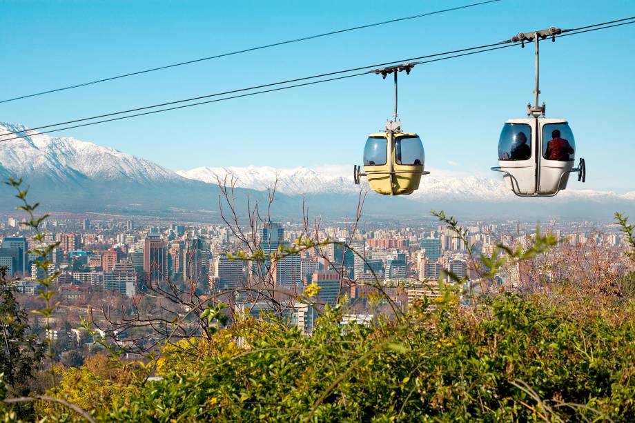 O Cerro San Cristóbal em Santiago reúne uma das mais belas visões da capital chilena