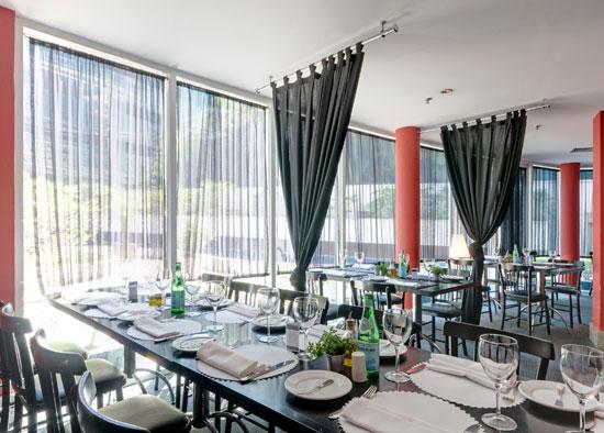 Restaurante Lucca, do <strong>Tryp Berrini</strong>, localizado em <a href="https://viajeaqui.abril.com.br/cidades/br-sp-sao-paulo" rel="São Paulo" target="_blank">São Paulo</a>, <a href="https://viajeaqui.abril.com.br/estados/br-sao-paulo" rel="São Paulo" target="_blank">São Paulo</a>