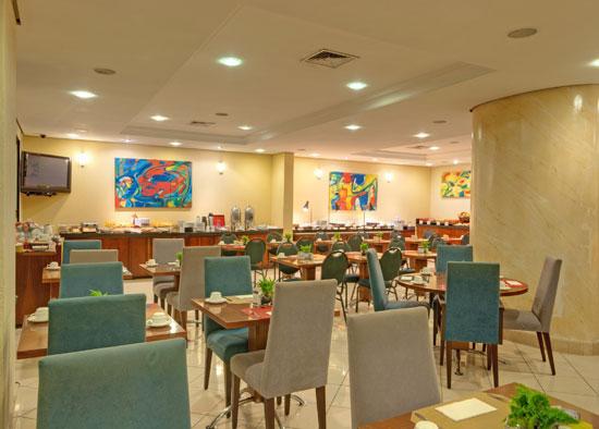 Restaurante Giallo, do <strong>Tryp Higienópolis</strong>, localizado em <a href="https://viajeaqui.abril.com.br/cidades/br-sp-sao-paulo" rel="São Paulo" target="_blank">São Paulo</a>, <a href="https://viajeaqui.abril.com.br/estados/br-sao-paulo" rel="São Paulo" target="_blank">São Paulo</a>