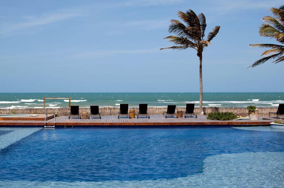 <strong>6. <a href="https://viajeaqui.abril.com.br/estabelecimentos/br-pr-curitiba-atracao-museu-oscar-niemeyer" rel="Museu Oscar Niemeyer, em Curitiba (PR)" target="_blank">Museu Oscar Niemeyer, em Curitiba (PR)</a></strong>Projetado por Niemeyer em 1967, com o famoso anexo em forma de olho construído apenas em 2003, o museu é dedicado às artes visuais, arquitetura, urbanismo e design. Tem 17 mil metros quadrados de área expositiva, o maior da América Latina nesse quesito.<strong>Grátis: às quartas-feiras, das 10h às 18h</strong>Você economiza: R$ 12Endereço: Rua Mal. Hermes, 999, Centro Cívico, Curitiba (PR) <strong>6. <a href="https://viajeaqui.abril.com.br/estabelecimentos/br-pr-curitiba-atracao-museu-oscar-niemeyer" rel="Museu Oscar Niemeyer, em Curitiba (PR)" target="_blank">Museu Oscar Niemeyer, em Curitiba (PR)</a></strong>Projetado por Niemeyer em 1967, com o famoso anexo em forma de olho construído apenas em 2003, o museu é dedicado às artes visuais, arquitetura, urbanismo e design. Tem 17 mil metros quadrados de área expositiva, o maior da América Latina nesse quesito.<strong>Grátis: às quartas-feiras, das 10h às 18h</strong>Você economiza: R$ 12Endereço: Rua Mal. Hermes, 999, Centro Cívico, Curitiba (PR)