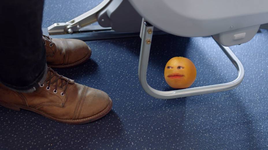 <strong>Annoying Orange</strong>Como fazer sucesso na internet? Pegue uma laranja, faça uma montagem tosca e deixe-a falante. De preferência, que diga umas coisas bem bizarras. Depois, coloque-a para interagir com outras frutas com rostos. Pronto. A <a href="https://www.youtube.com/watch?v=ZN5PoW7_kdA" rel="série de vídeos" target="_blank">série de vídeos</a> foi criada por Dane Boedingheimer em 2009. Em seguida, Dane foi contratado para exibir seus vídeos no canal Cartoon Network <strong>Annoying Orange</strong>Como fazer sucesso na internet? Pegue uma laranja, faça uma montagem tosca e deixe-a falante. De preferência, que diga umas coisas bem bizarras. Depois, coloque-a para interagir com outras frutas com rostos. Pronto. A <a href="https://www.youtube.com/watch?v=ZN5PoW7_kdA" rel="série de vídeos" target="_blank">série de vídeos</a> foi criada por Dane Boedingheimer em 2009. Em seguida, Dane foi contratado para exibir seus vídeos no canal Cartoon Network