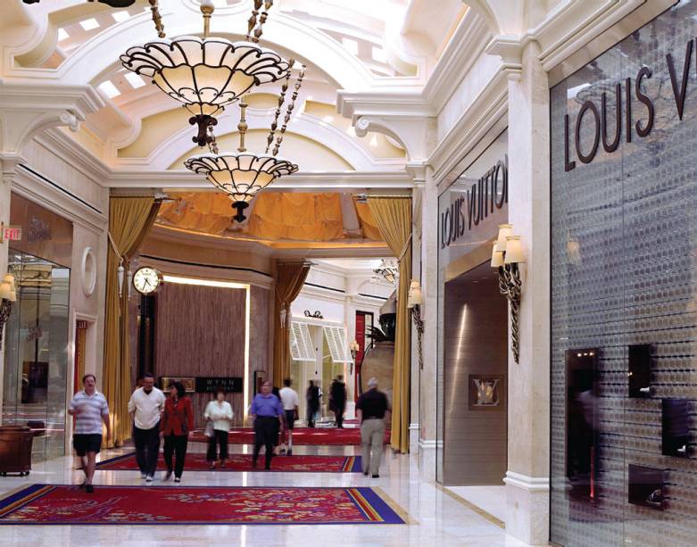 O luxo é básico no Esplanade, shopping high-end do Wynn & Encore O luxo é básico no Esplanade, shopping high-end do Wynn & Encore