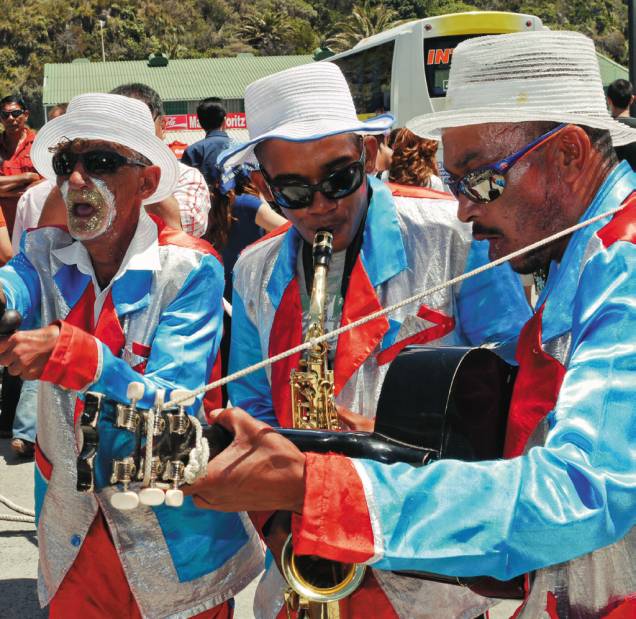 Burburinho musical da Hout Bay, uma das praias concorridas Burburinho musical da Hout Bay, uma das praias concorridas