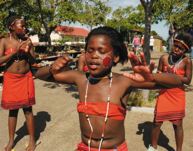 Crianças coloured, etnia que predomina na Cidade do Cabo