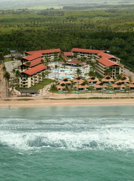 Vista aérea do <a href="https://viajeaqui.abril.com.br/estabelecimentos/br-pe-porto-de-galinhas-hospedagem-marulhos-suites" rel="Marulhos Suítes"><strong>Marulhos Suítes</strong></a>, na <a href="https://viajeaqui.abril.com.br/estabelecimentos/br-pe-porto-de-galinhas-atracao-praia-muro-alto" rel="Praia de Muro Alto">Praia de Muro Alto</a>, <a href="https://viajeaqui.abril.com.br/cidades/br-pe-porto-de-galinhas" rel="Porto de Galinhas">Porto de Galinhas</a>