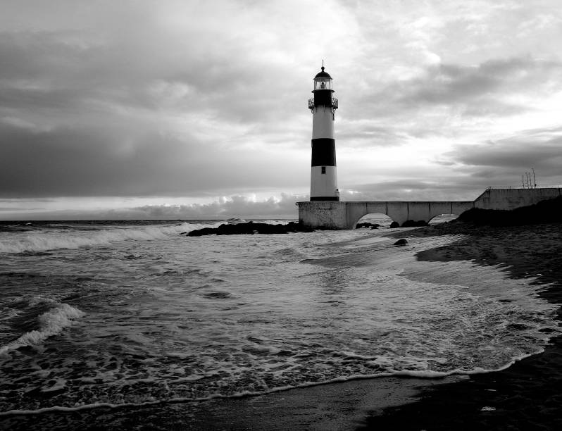 O farol de Itapuã, um dos ícones da praia soteropolitana