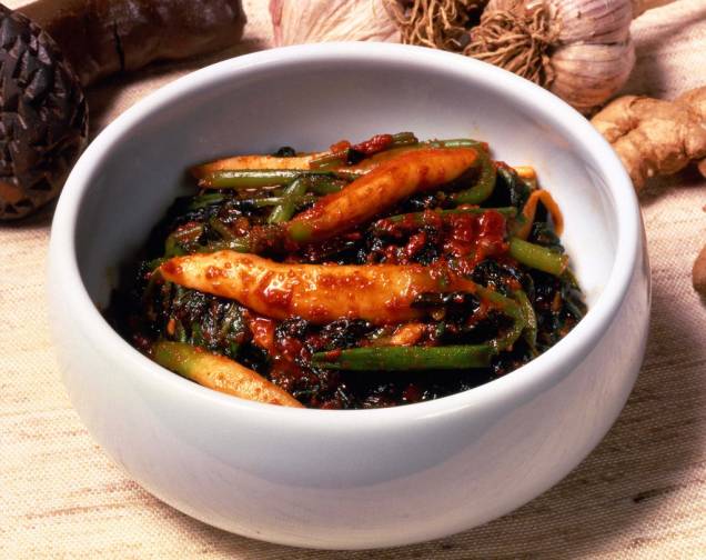 Yeolmoo Kimchi, prato típico coreano Yeolmoo Kimchi, prato típico coreano