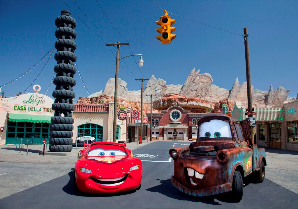 California Adventure Park Cars Land Disneyland Los Angeles EUA