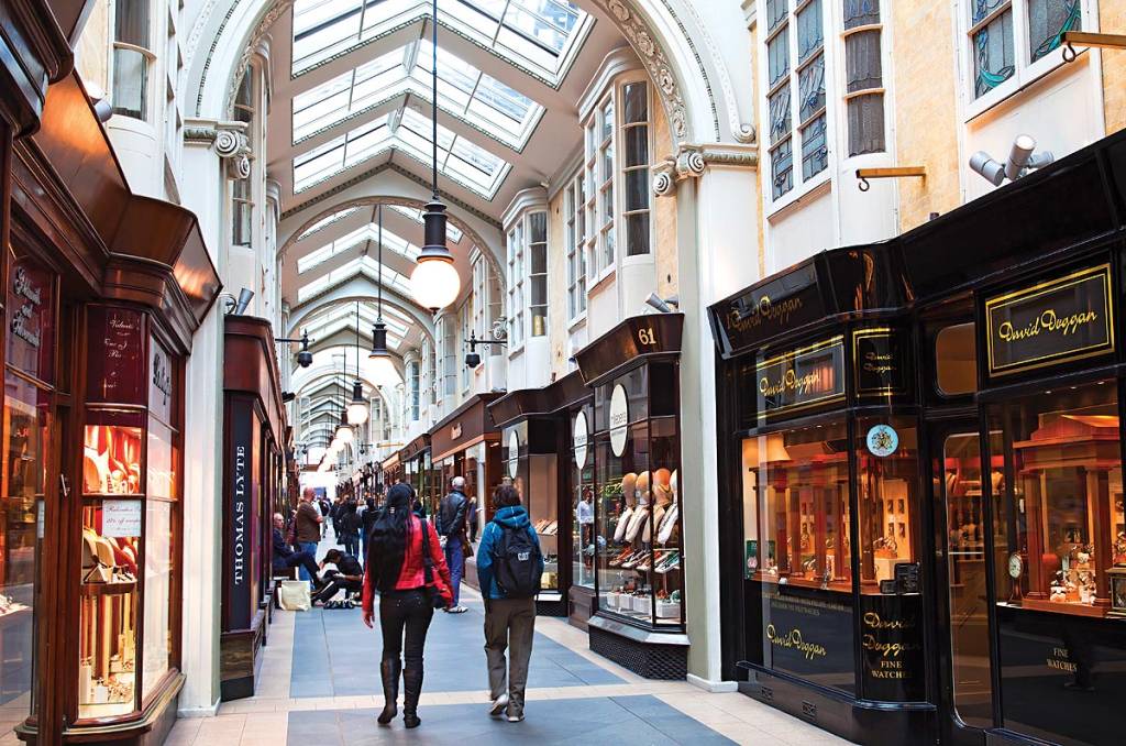 Alexandre Herchcovitch dá dicas de locais eletrizantes do mundo da moda