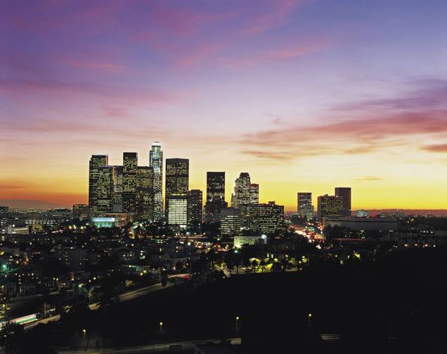 Na cosmopolita Los Angeles, tudo gira em torno da indústria do cinema e da música Na cosmopolita Los Angeles, tudo gira em torno da indústria do cinema e da música