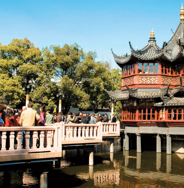 O sossegado Jardim Yuyuan, em Xangai, na China: oásis no meio da agitação