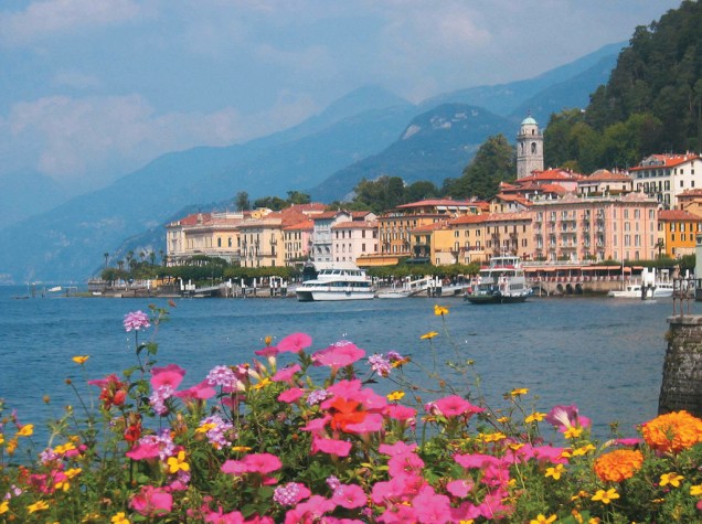 Vista do Lago di Como, na fronteira com a Suíça, um passeio popular para quem visita Milão