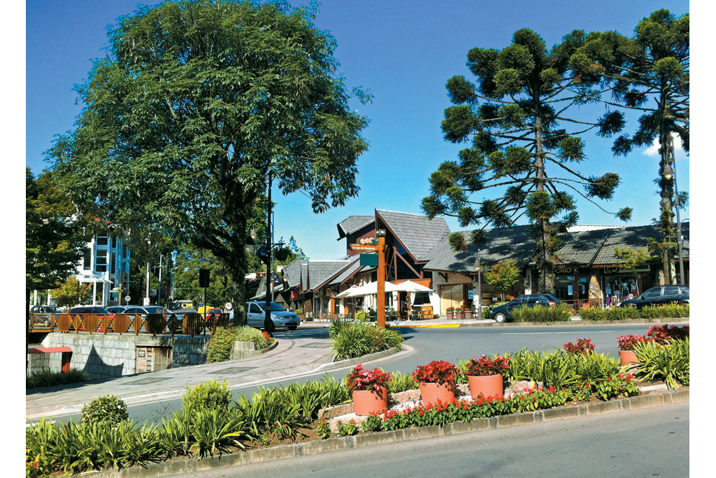 Os canteiros impecáveis da Avenida Borges de Medeiros, Gramado