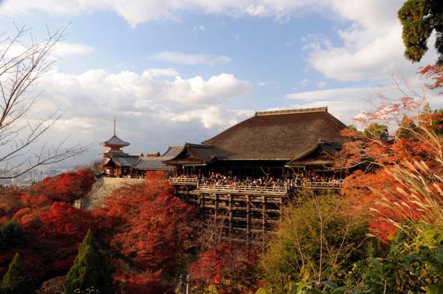 O histórico templo Kyomizudera oferece uma das mais belas vistas de Kyoto