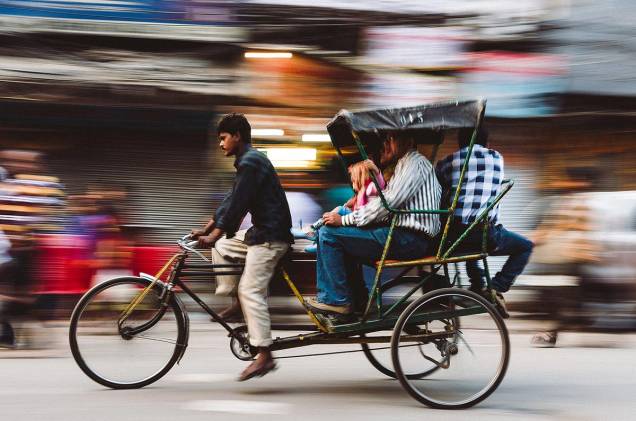Um transporte comum na cidade (e em várias outras da Índia) é o rikishá - o táxi movido a pessoas