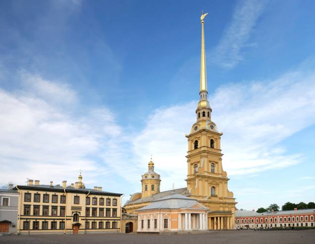 A Catedral de São Pedro e São Paulo é o local onde estão enterrados os czares russos
