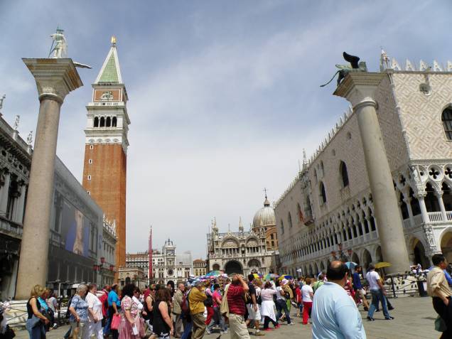 Piazza San Marco e Palácio Ducal à direita