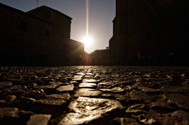 Entardecer nas ruas medievais de Cáceres Entardecer nas ruas medievais de Cáceres