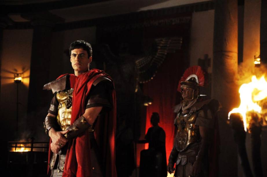 Carlos Casagrande interpreta Pilatos na Paixão de Cristo de Nova Jerusalém, em Pernambuco Carlos Casagrande interpreta Pilatos na Paixão de Cristo de Nova Jerusalém, em Pernambuco