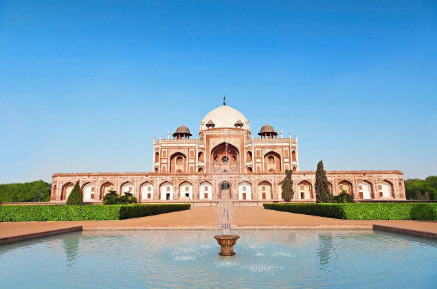 A Tumba de Humayun, em Délhi, que serviu de inspiração para o Taj Mahal