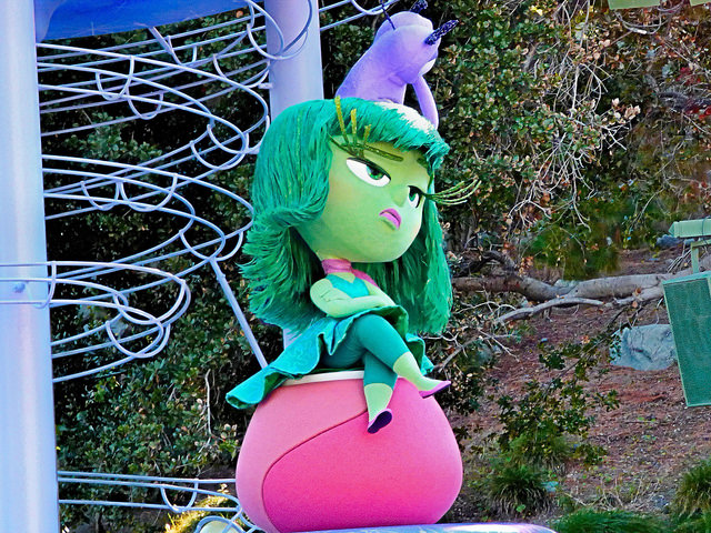 Nojinho, de Divertida Mente, em parada no Disney California Adventure Park (Foto: Flickr | Creative Commons - CC BY 2.0 | Jennifer Lynn)