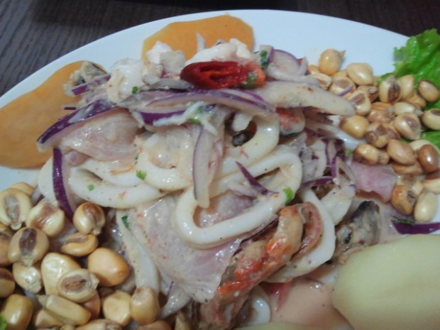 Ceviche misto de frutos do mar: NHAM!