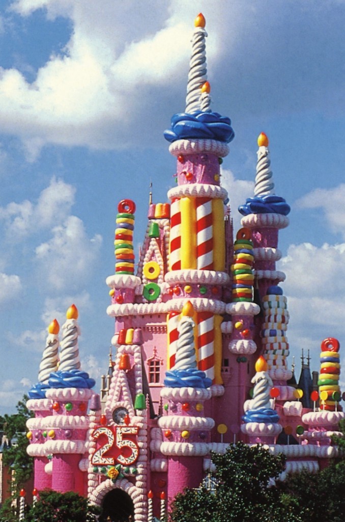 25th_Celebration_Cinderella_Castle_1997