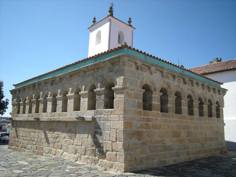 Domus Municipalis de Bragança 