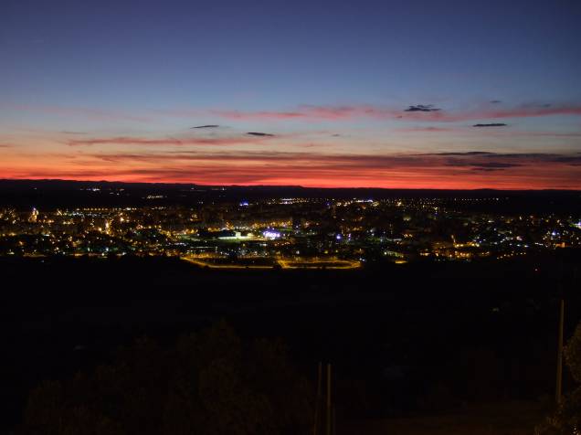 Vista panorâmica de Cáceres no fim de tarde Vista panorâmica de Cáceres no fim de tarde