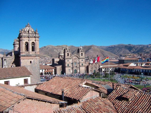 Vista da Catedral de Cusco e da Plaza de Armas