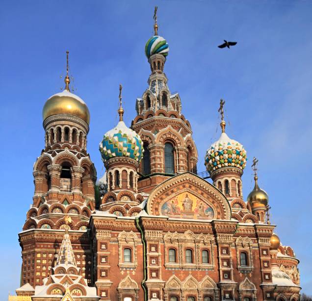 A Catedral do Sangue Derramado, um dos cartões-postais de São Petersburgo, foi palco do assassinato de Alexandre II por terroristas, em 1881