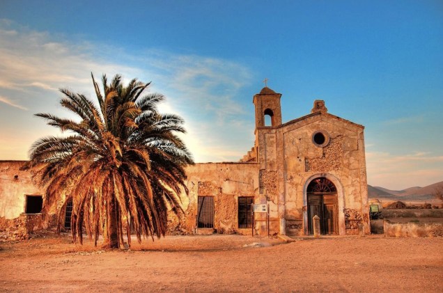 A região leste de Almería é conhecida por suas áreas desérticas. Muitas de suas atrações revelam a história muçulmana que se desenrolou por aqui