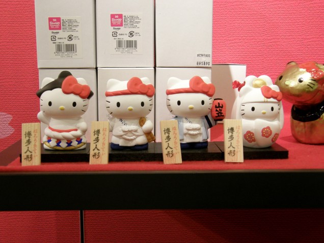 Os bonecos de cerâmica Hakata Ningyo são um dos presentes mais apreciados de Fukuoka, no sul do Japão. Os temas vão desde samurais até prosaicos Hello Kitty