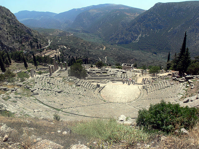 640px-07delphi_theater03