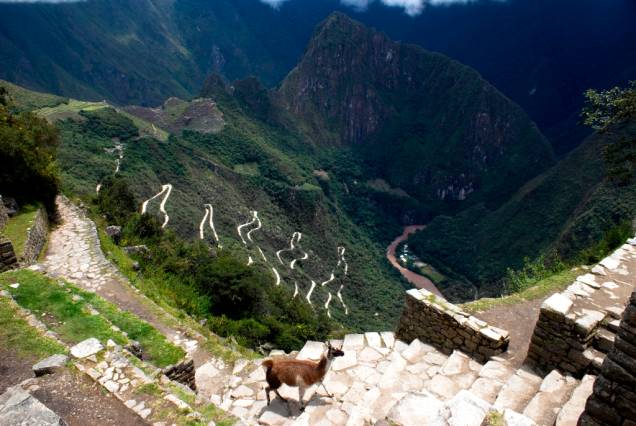 Trilha inca, rumo a Machu Picchu Trilha inca, rumo a Machu Picchu