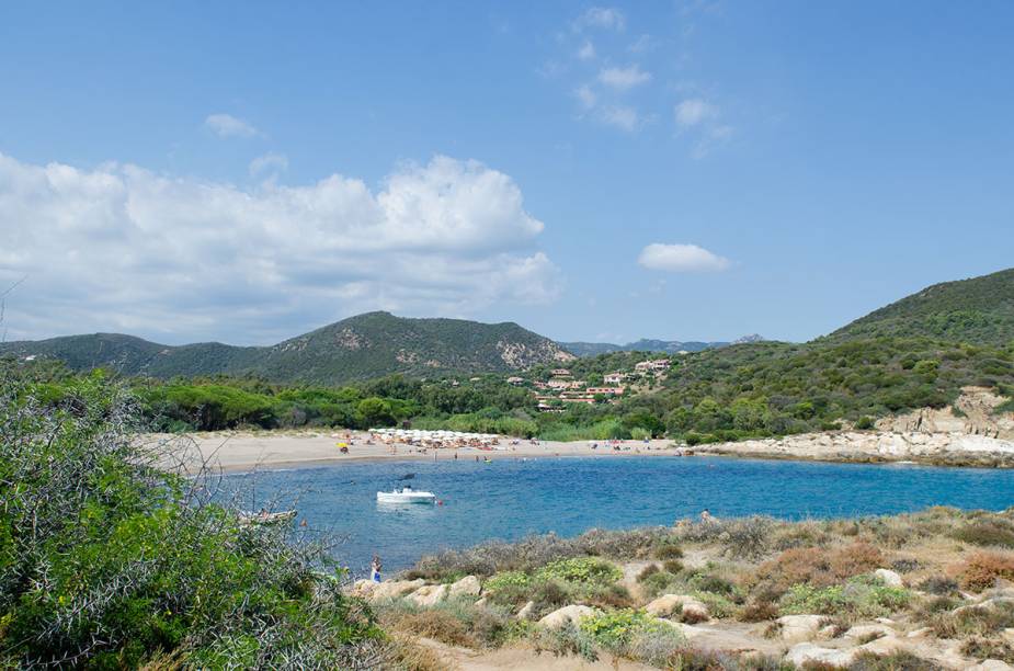 Praia na Sardenha próxima a Cagliari