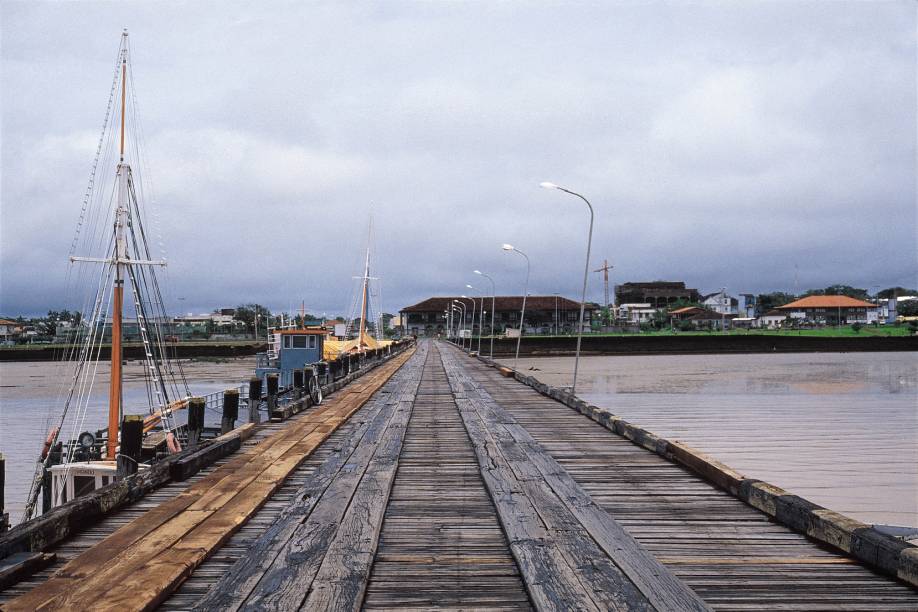 Cais do Porto de <a href="https://viajeaqui.abril.com.br/cidades/br-ap-macapa" rel="Macapá" target="_blank">Macapá</a>, <a href="https://viajeaqui.abril.com.br/estados/br-amapa" rel="Amapá" target="_blank">Amapá</a>