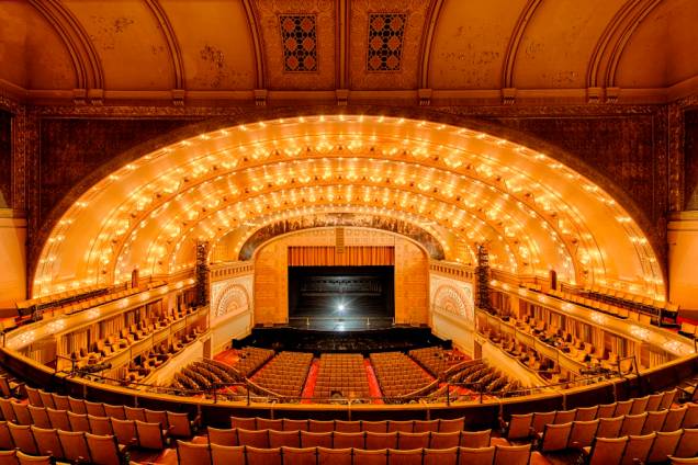 O Auditorium Theatre é uma das atrações culturais mais interessantes da cidade de Chicago. Por aqui, há apresentações de dança e shows diversos. Em seus palcos, já passaram nomes como Janis Joplin, Jimi Hendrix e The Who