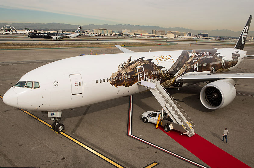 aviao-companhia-New-Zealand-Hobbit-777-300-smaurg-1