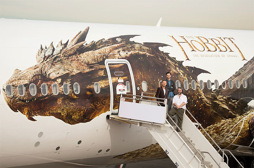 aviao-companhia-New-Zealand-Hobbit-777-300-smaurg-2