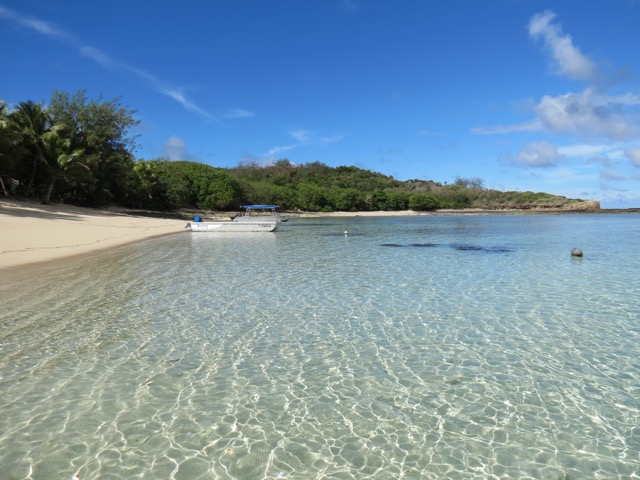 barefoot_resort_fiji-1
