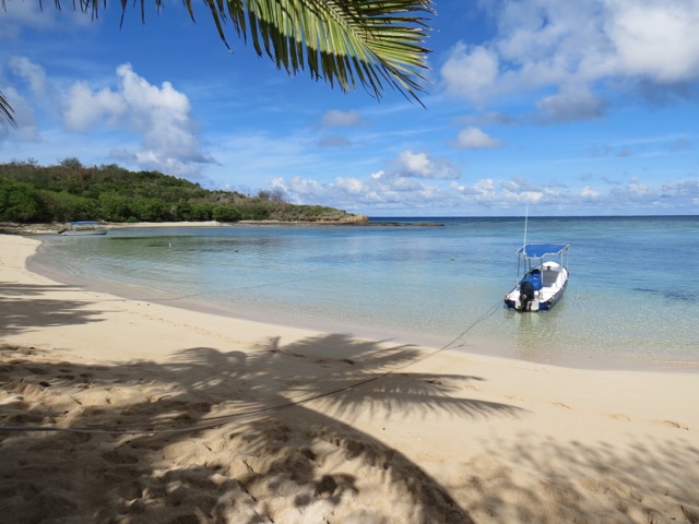 barefoot_resort_fiji-3