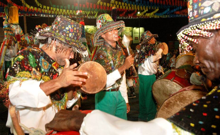 Terra do <a href="http://viajeaqui.abril.com.br/estabelecimentos/br-ma-sao-luis-atracao-bumba-meu-boi" rel="Bumba meu Boi" target="_blank">Bumba meu Boi</a>, o grupo Boi da fé em Deus há 73 anos que participa da festa popular em <a href="http://viajeaqui.abril.com.br/cidades/br-ma-sao-luis" rel="São Luís (MA)" target="_blank">São Luís (MA)</a>