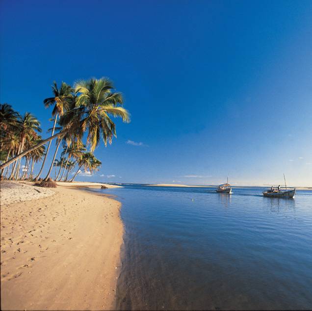 A Praia de Tassimirim é melhor para os pescadores do que para os banhistas A Praia de Tassimirim é melhor para os pescadores do que para os banhistas