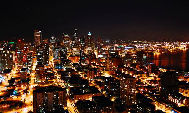 A noite de Seattle, em Washington, EUA A noite de Seattle, em Washington, EUA