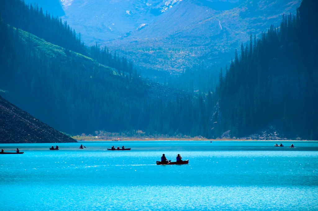 A parte canadense das Rocky Mountains nos conquistou de uma maneira inexplicável. As Rockies estão presentes em quatro Parques Nacionais reconhecidos como Patrimônio Mundial da UNESCO. O mais conhecido deles, o Parque Nacional de Banff, é o que abriga o super famoso Lake Louise; mas há também os parques de Jasper (o maior entre eles), Kootenay e Yoho (foto e texto: Raquel Furtado)
