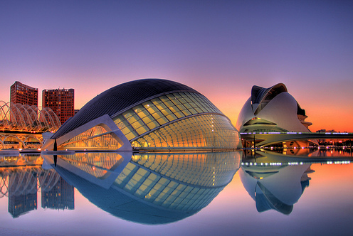 A Cidade das Artes e da Ciência de Valencia, obra de Calatrava: bonitinha, mas ordinária