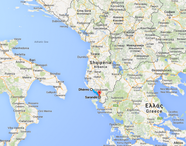 O trecho entre Dhërmi e Sarande, ao sul (pertíssimo da Grécia) já foi apelidado de "Riviera Albanesa"