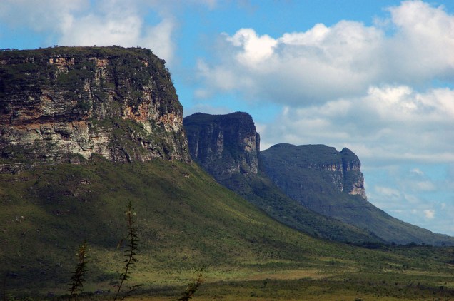 Parque Nacional da Chapada Diamantina, playground natural que não economiza em cânions, quedas d’água, cavernas, morros escarpados, bromélias ou rios cor de cobre Parque Nacional da Chapada Diamantina, playground natural que não economiza em cânions, quedas d’água, cavernas, morros escarpados, bromélias ou rios cor de cobre