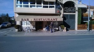 A fachada do Can Roca, restaurante da mãe dos irmãos Roca que fica na rua de cima